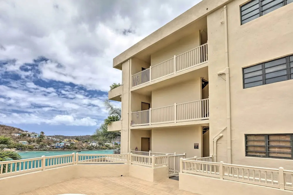 Saint Thomas Condo w/ Ocean Views, Walk to Beach