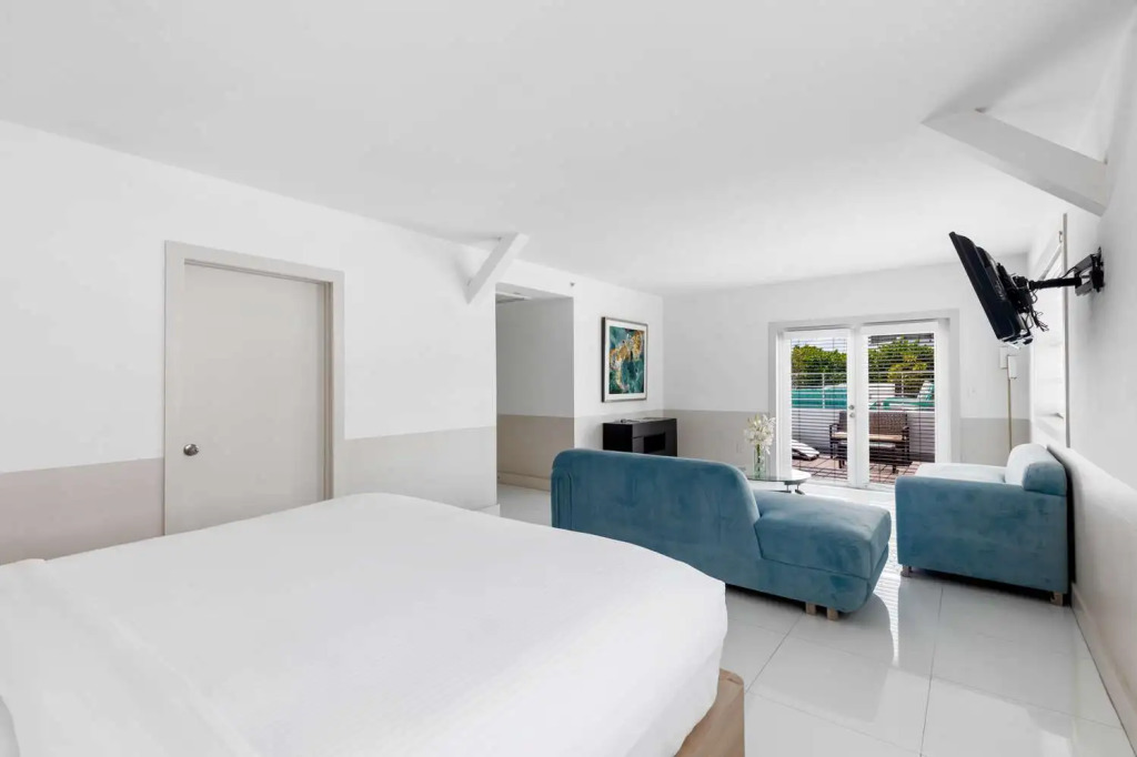 The Townhouse Hotel