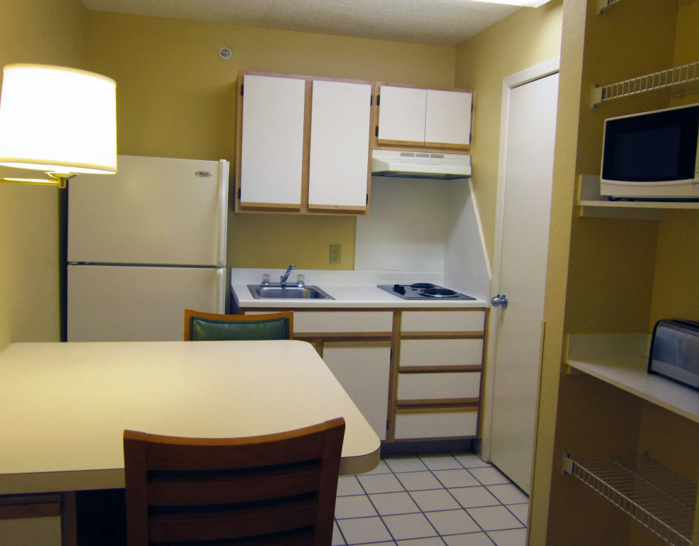 Extended Stay America Suites - San Antonio - Airport