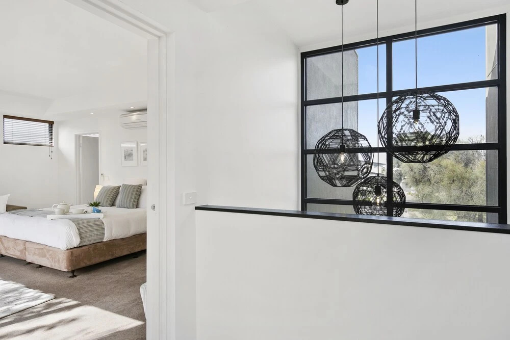 Fabulous Home With Swimming Pool