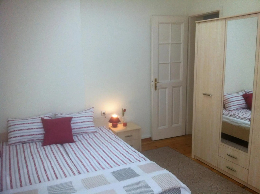 Gogol 2BR Apartment