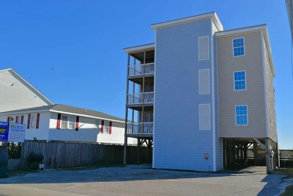 Cloud Nine 2 - 4 Br Condo