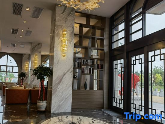 Zhongwei Yiding Liman Smart Hotel (Shapotou Scenic Area)