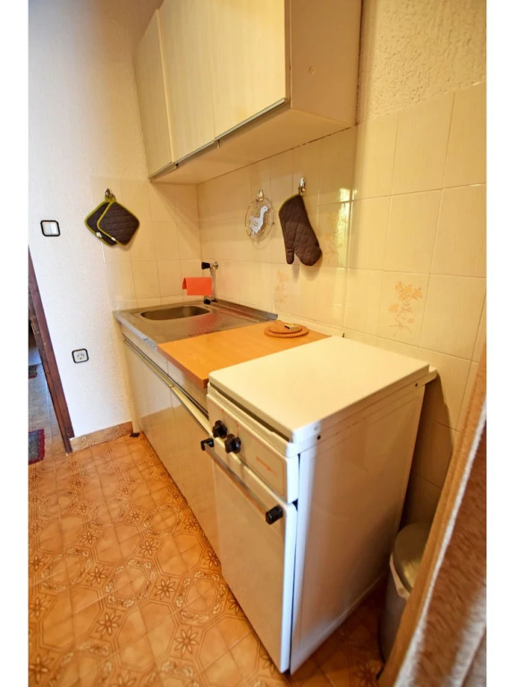 Apartments Zaterini-on Quiet Location
