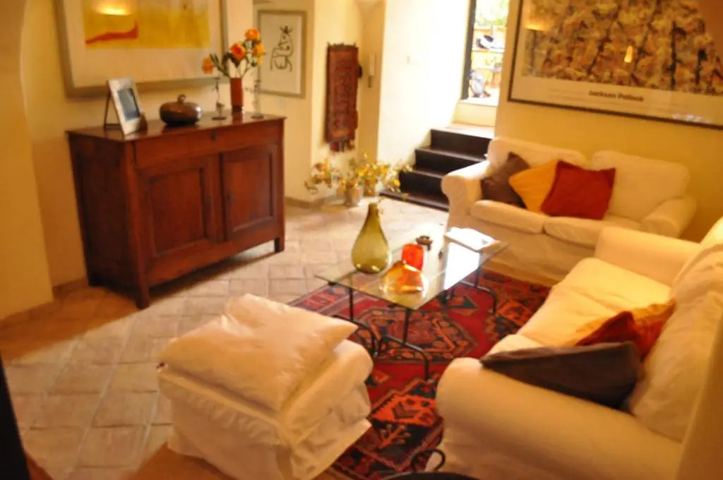 Onofrio Flat