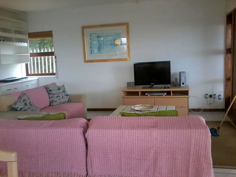 4 Carnoustie House