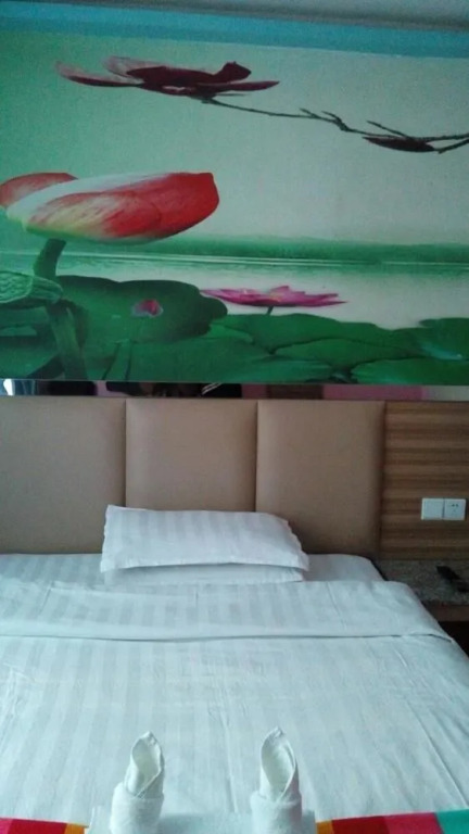 Sea fashion theme hotel