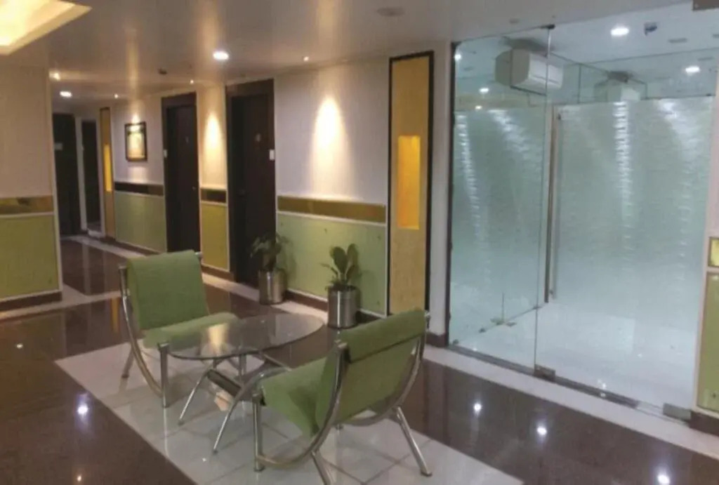 Airport City Hotel