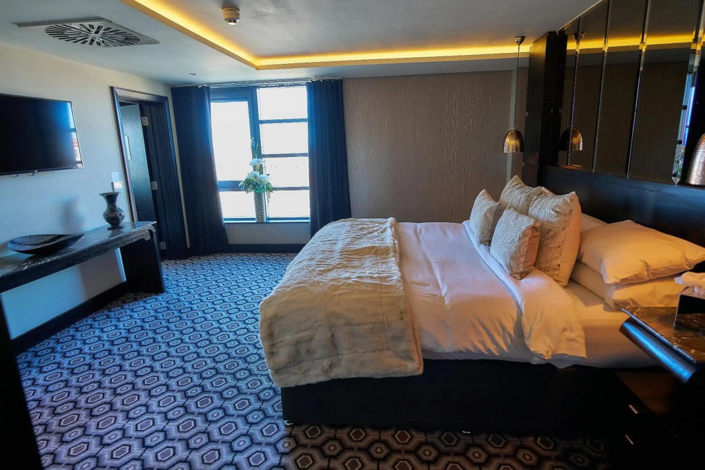 The Vincent Hotel