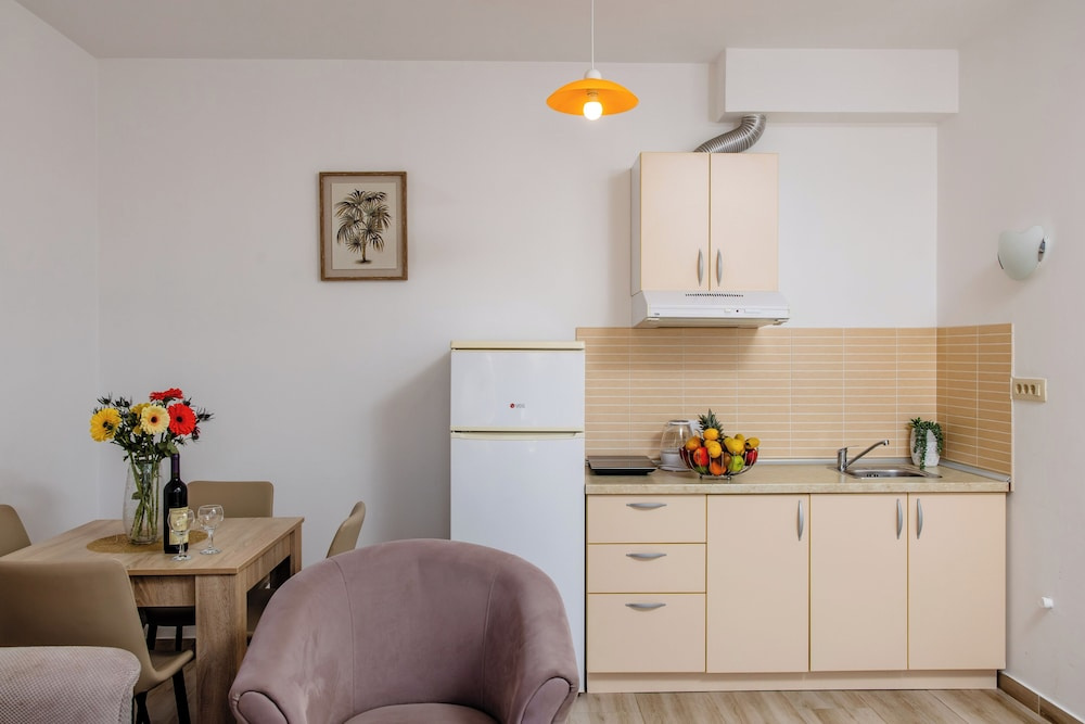 Arvala Apartments