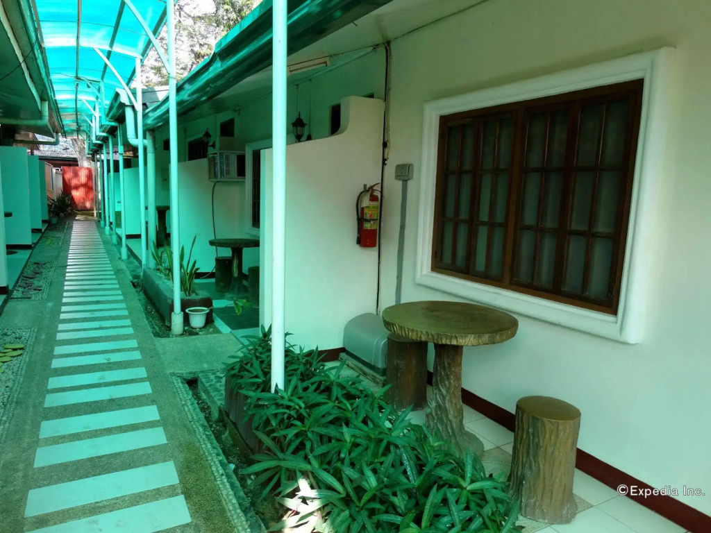Lucky Garden Inn
