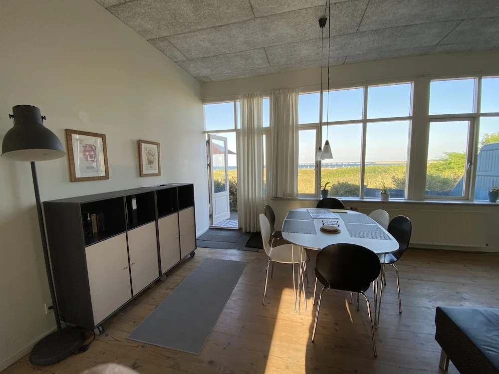 Skærven Beachfront Apartments and Cottage