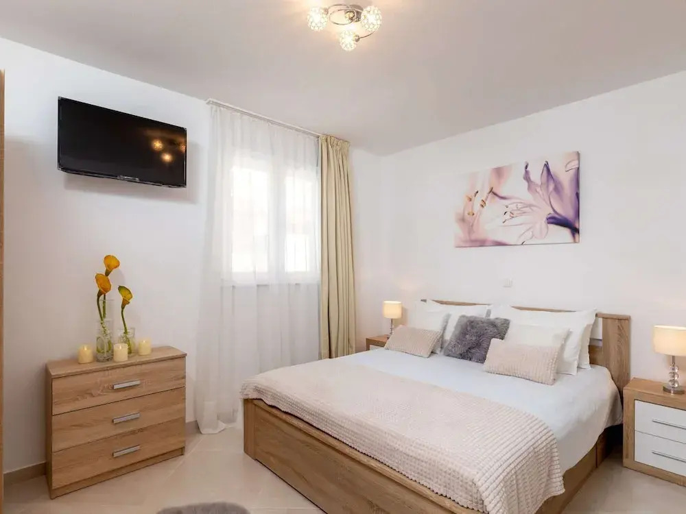 Apartments Blazevic - Two Bed/apt With Hot Tub
