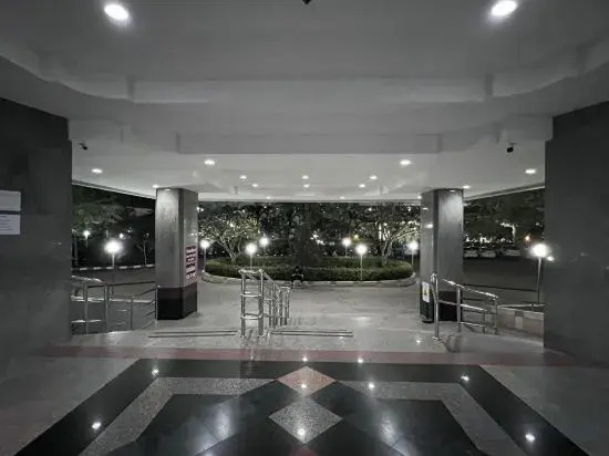 270° Sea View Spacious Apartment