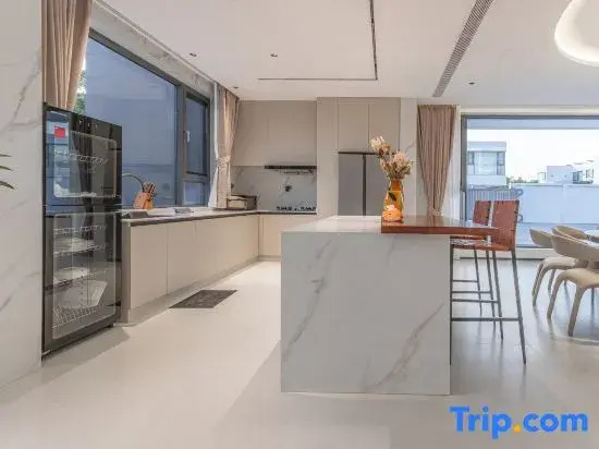TML-L1 Luxury Villa 6 Rooms 8 Bathrooms (Luxury KTV Room + Pool + Pool Table + Fitness Area)
