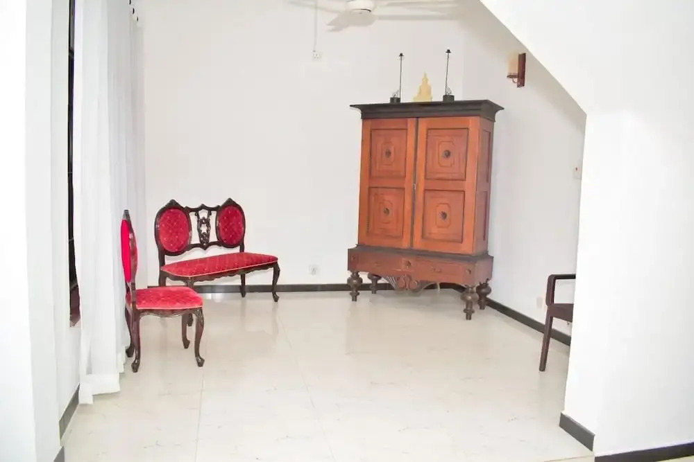 3 Bed House - Wifi Parking 10minBeach