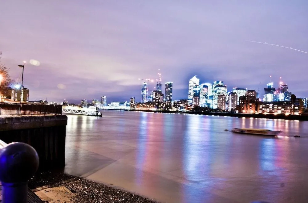 Thames View House Surrey Quays