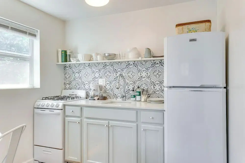 Cozy Studio in Heart of OKC Plaza District!