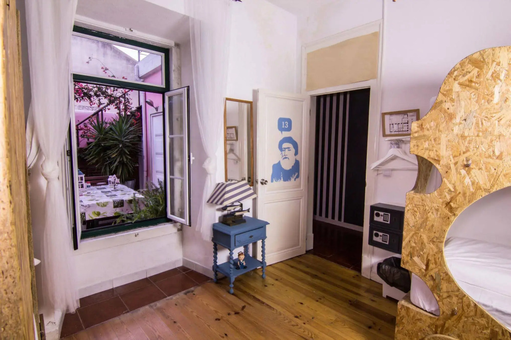Alfama Patio Apartments