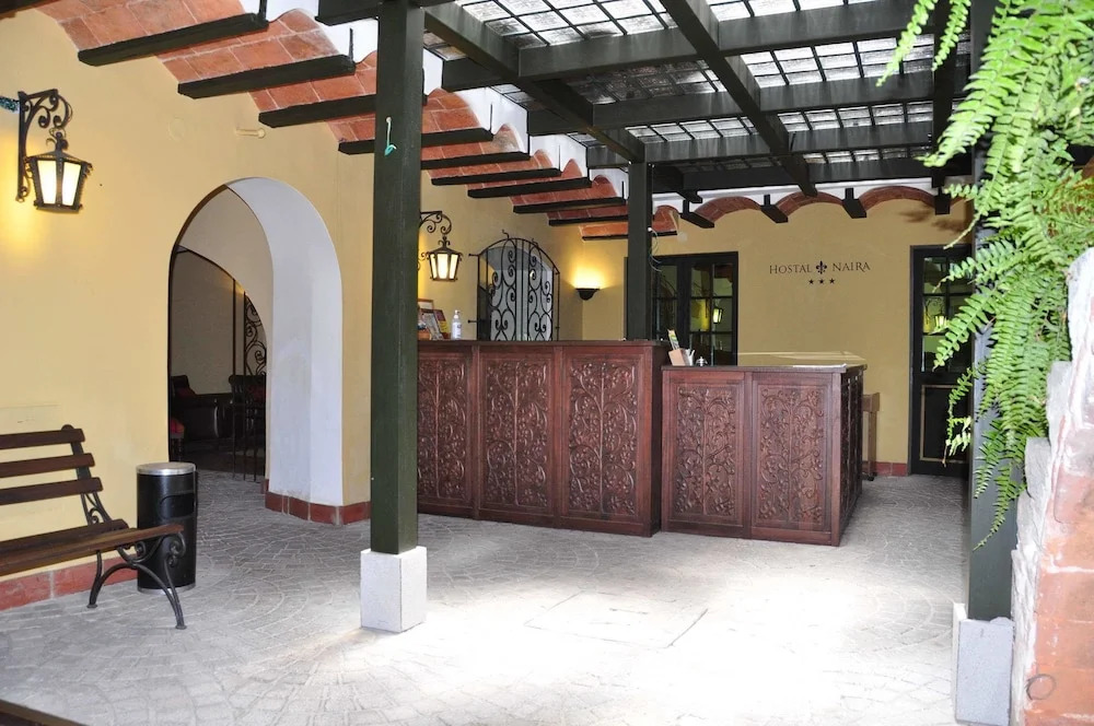 Hotel Naira
