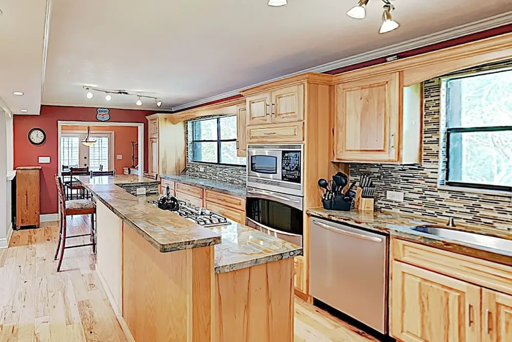 New Listing! Waterside Haven W/ Gourmet Kitchen 4 Bedroom Home