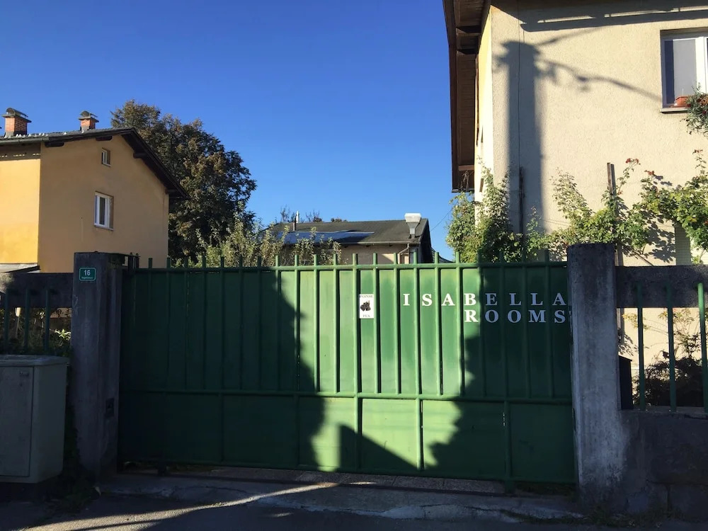 Isabella Rooms
