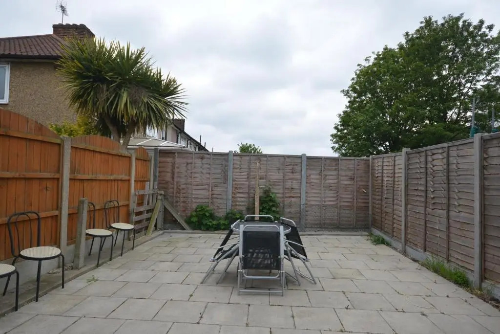 London Deluxe Four Bedroom House