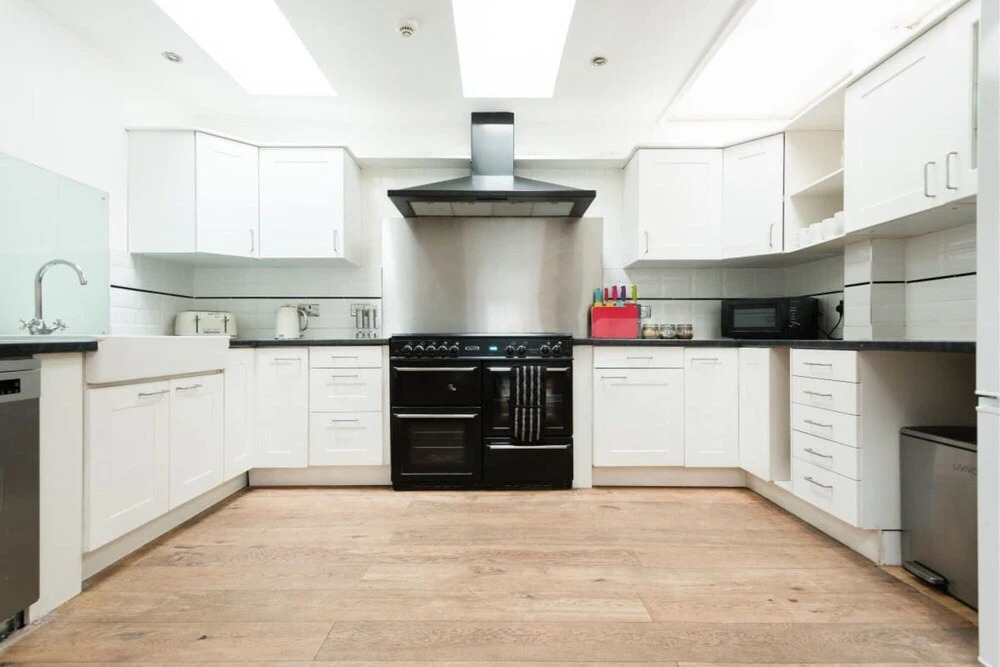 The Hive House - Large Light-flooded 6bdr Townhouse - Sleeps 13