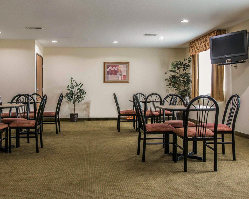 Comfort Suites Canton - Detroit