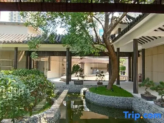 Oukai Yayuan (Nanyang Medical Holy Temple Wanda Plaza Store)