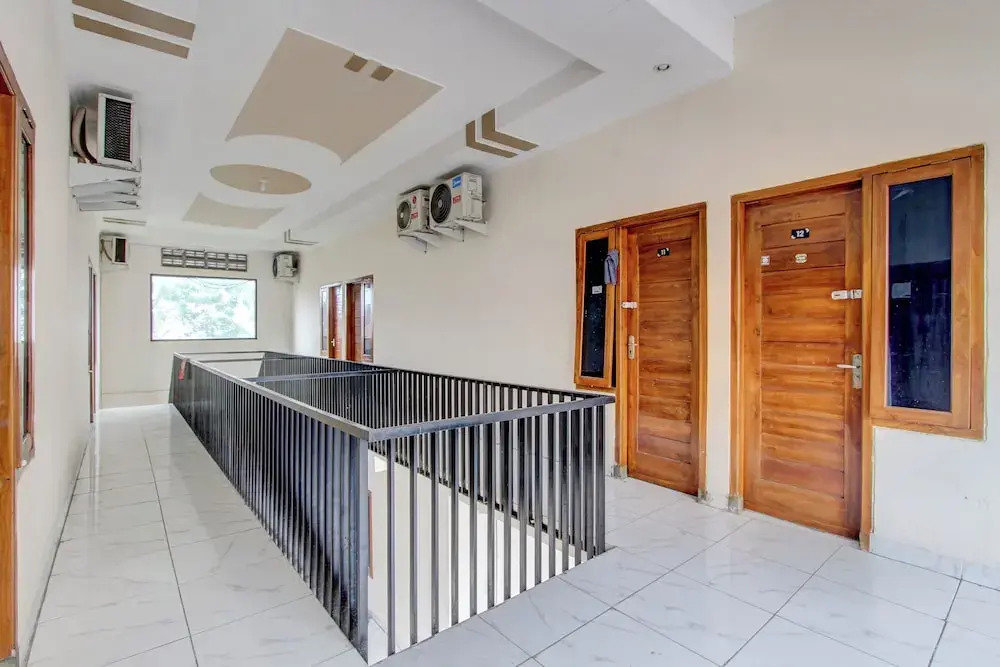 OYO 94919 Nay Guesthouse Dan Kost