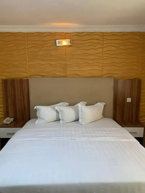 Royal Marquis Hotel