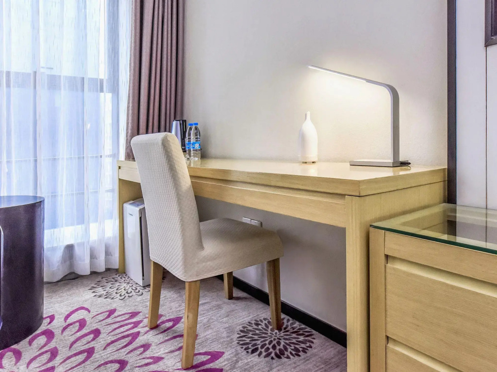 Lavande Hotel·Zigong Tanmulin Lantern Park