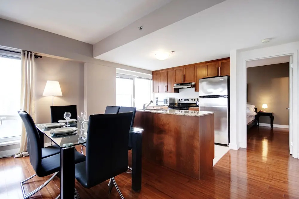 Montreal Convention Centre Apartments