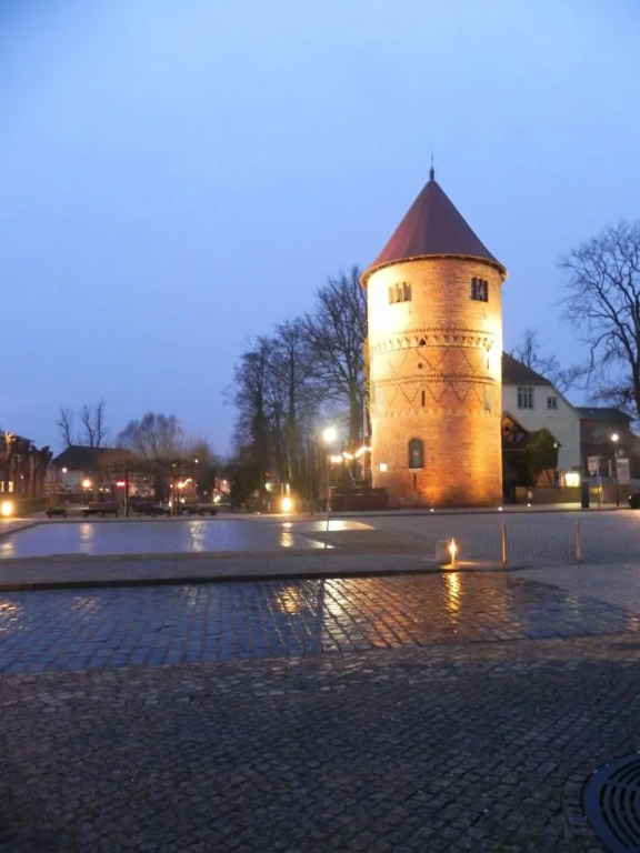 Zur Eldenburg