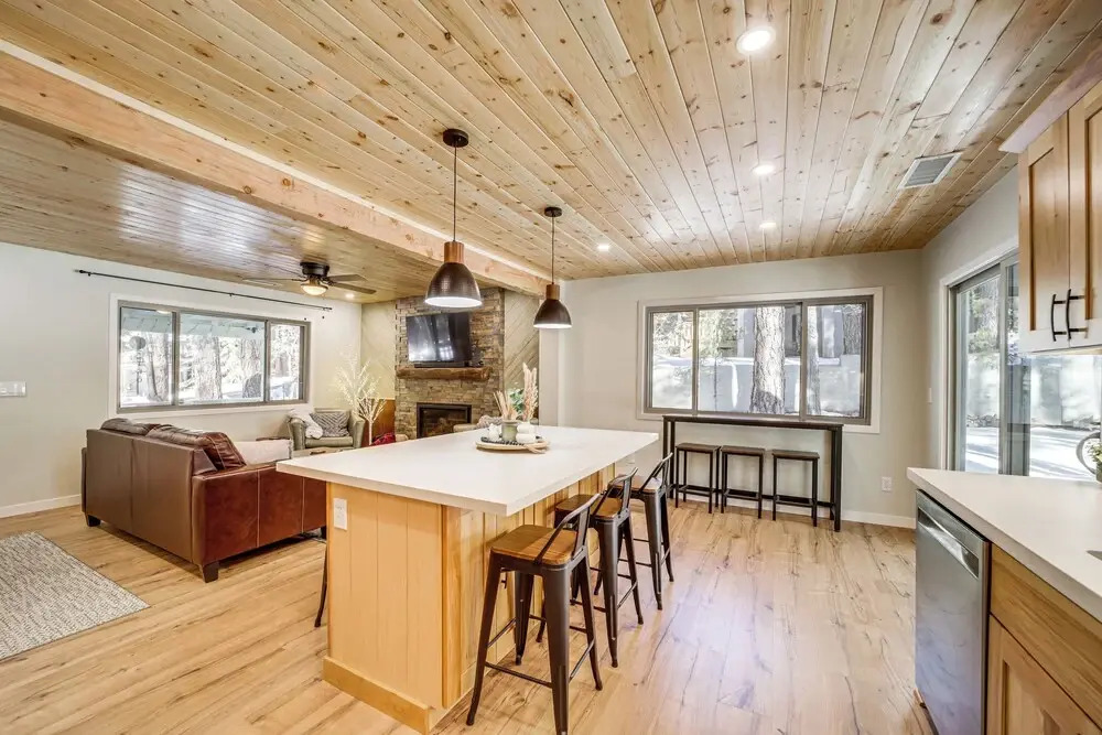 Deck & Fire Pit: Modern Munds Park Retreat!