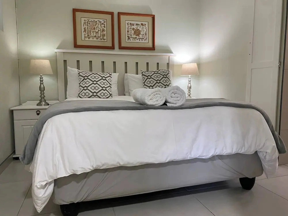 Garden Flat With AC Self Catering