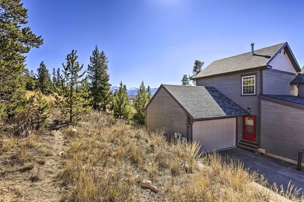 Lovely Fraser Retreat w/ Hot Tub & Fire Pit!