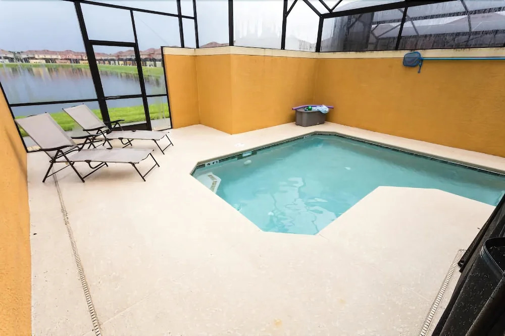 4 bedroom villa at Paradise Palms