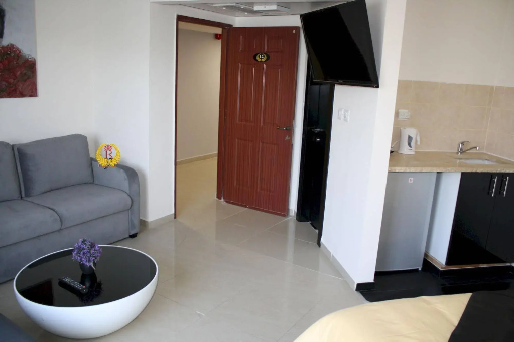 Rich Royal Suites