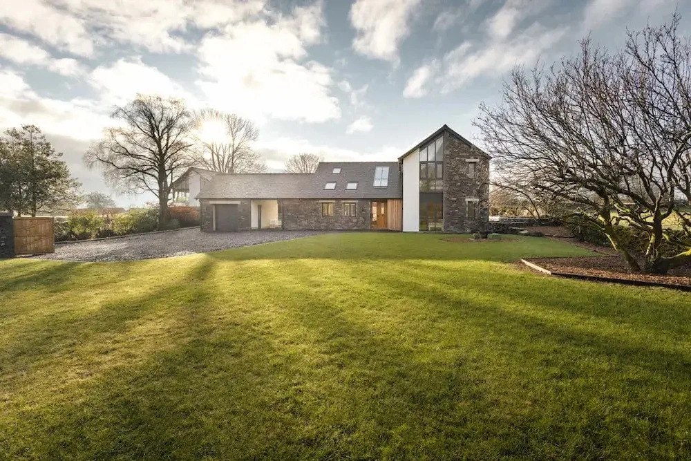 Lily Bank in Staveley