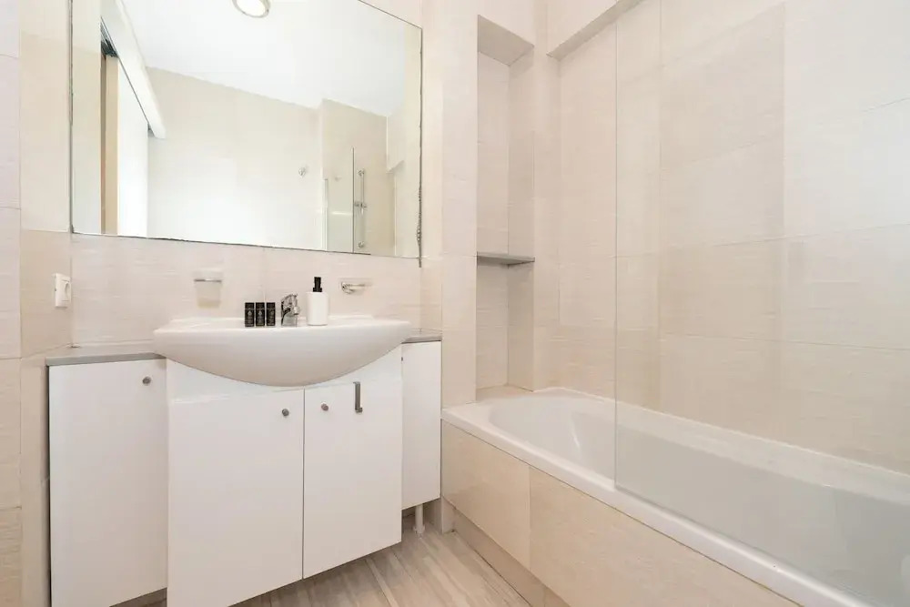 Minimalist 2Bedroom Apartment with Balcony in the heart of Athens