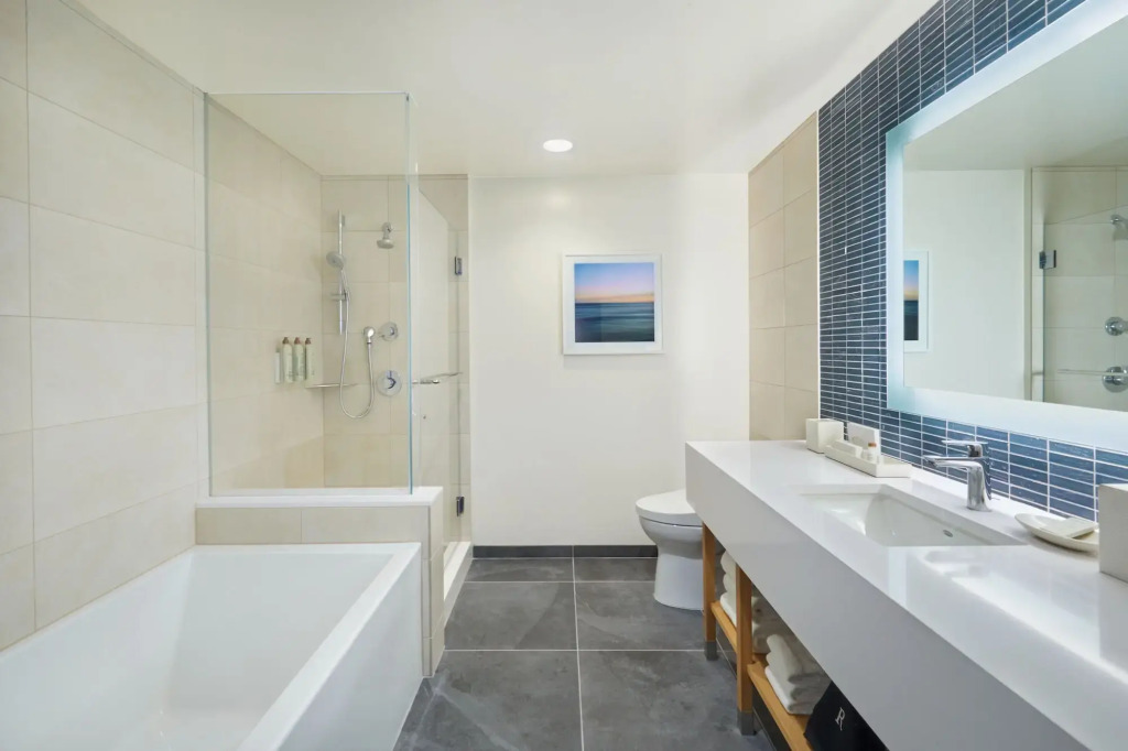 Renaissance Honolulu Hotel & Spa