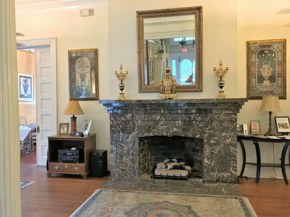 Historic Michabelle Inn