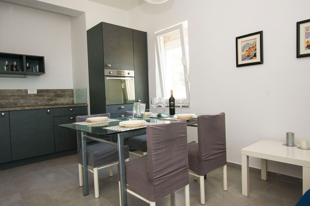 Apartment More