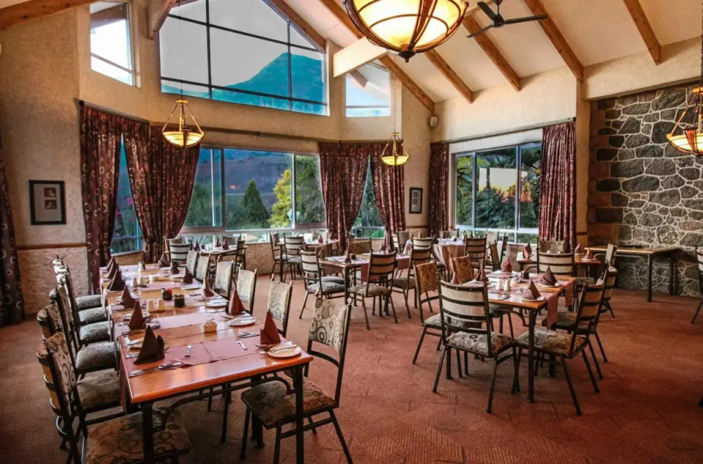 Cathedral Peak Hotel