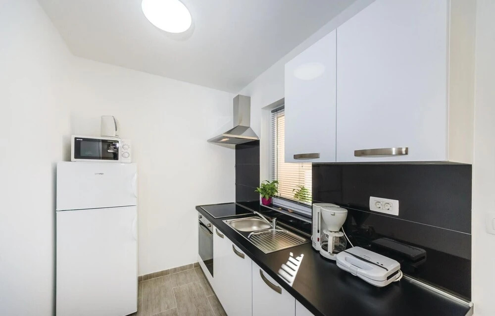 Awesome Apartment in Maslenica With 2 Bedrooms and Wifi