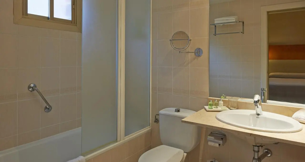 iStay by NH Zaragoza Sport Hotel