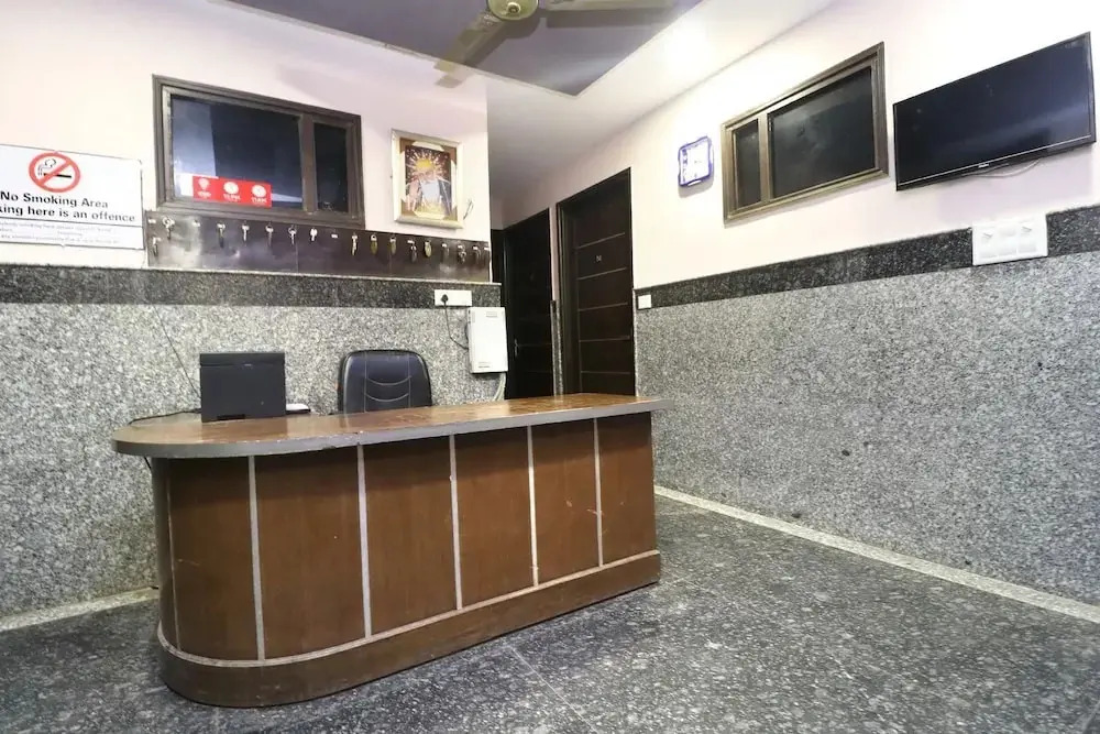 Hotel Shree Om by OYO Rooms