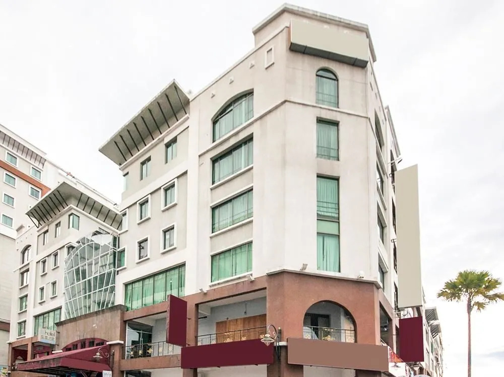 OYO 268 Le Hotel